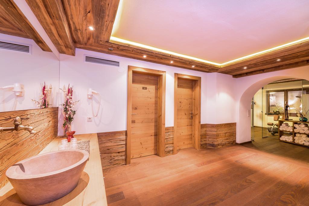 Pension Restaurant Dorfalm Леоганг Екстер'єр фото
