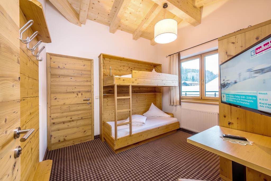 Pension Restaurant Dorfalm Леоганг Екстер'єр фото