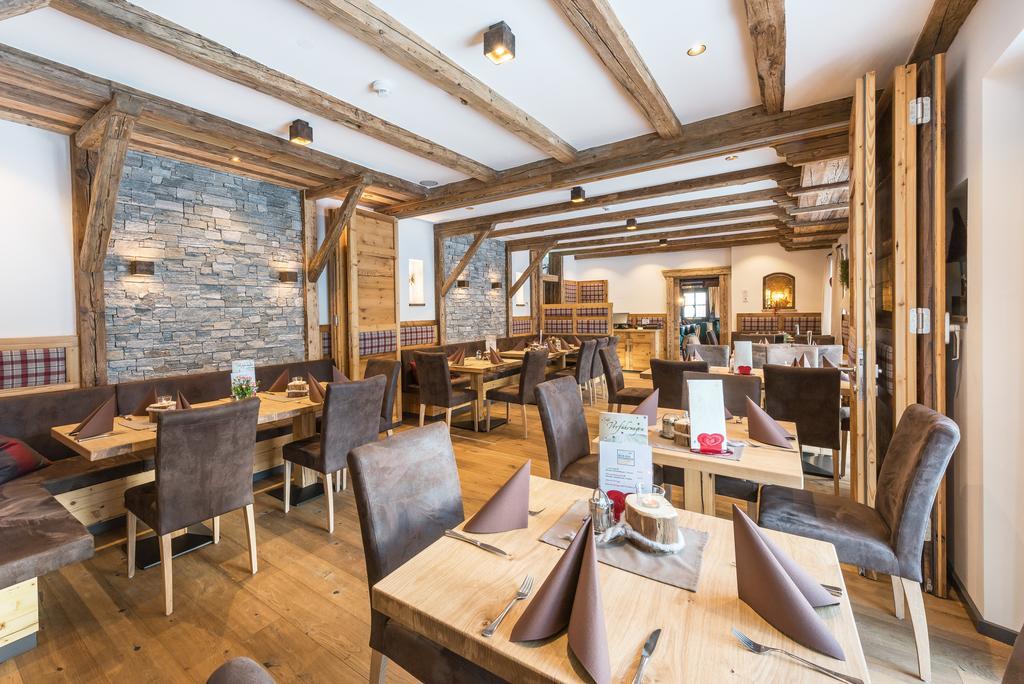 Pension Restaurant Dorfalm Леоганг Екстер'єр фото