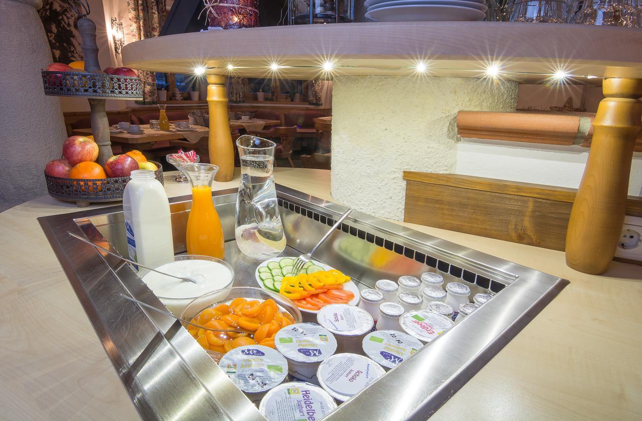 Pension Restaurant Dorfalm Леоганг Екстер'єр фото